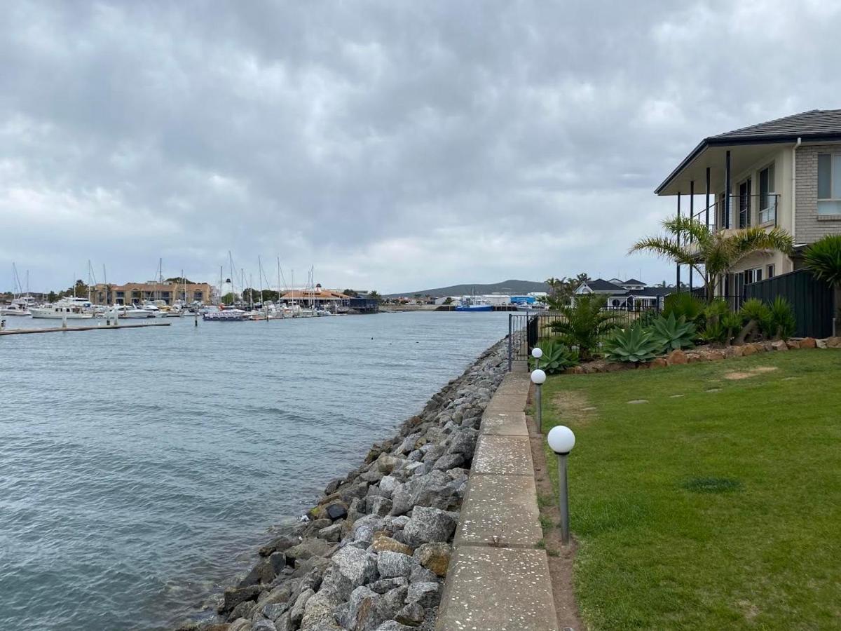 Port Lincoln Marina Waterfront Apartment Exteriör bild